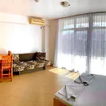 Apartamento Grand Kamelia Sunny