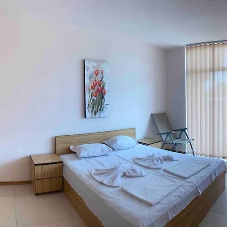 Apartment Grand Kamelia Sunny
