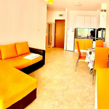 Grand Kamelia Sunny Apartament