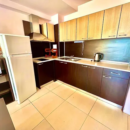 Grand Kamelia Sunny Apartament *