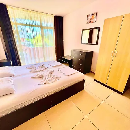 Grand Kamelia Sunny Apartament